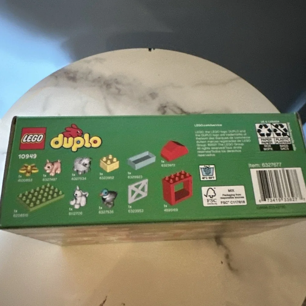 LEGO DUPLO Farm Animal Care‎ 10949 Complete Set 11 Pieces Box